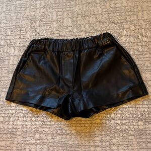 Blank NYC Black Shorts Size Small